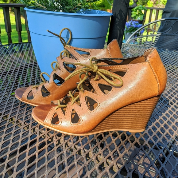 MIA Shoes - MIA girl "Mildred" ankle wedge, Size 7